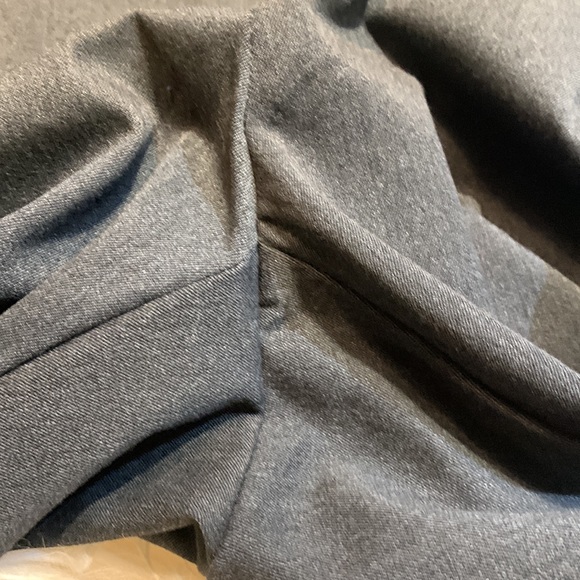 SALE!! Zipper pocket stretchy trouser petite. 2 - Picture 5 of 11